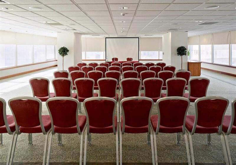 Mercure Cardiff Holland House Hotel & Spa