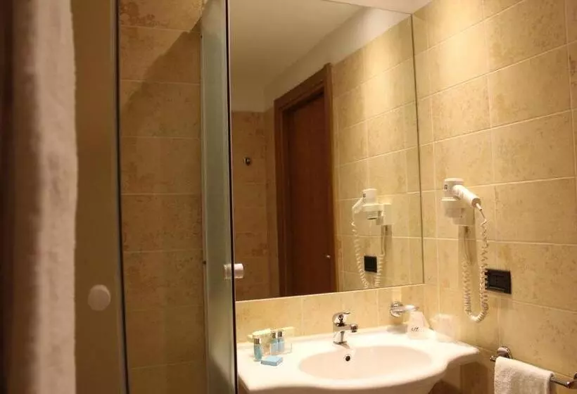 Mh Hotel Piacenza Fiera