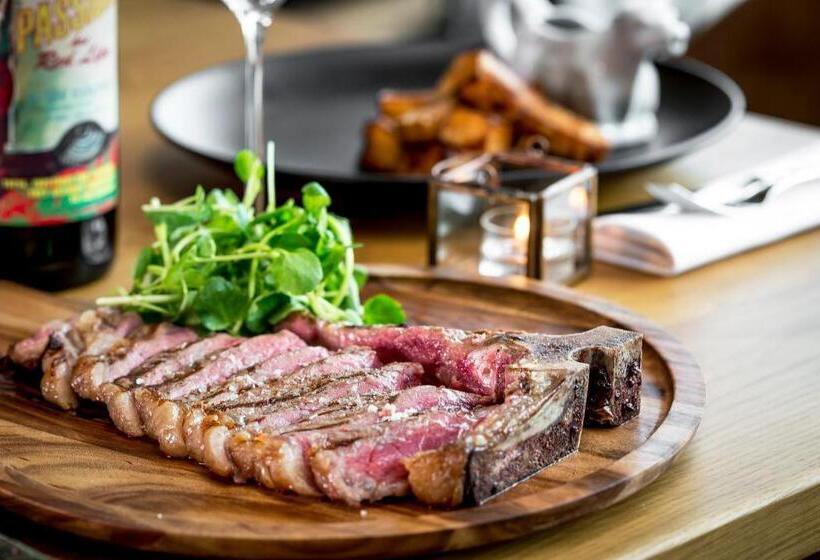 Radisson Blu Hotel London Stansted Airport