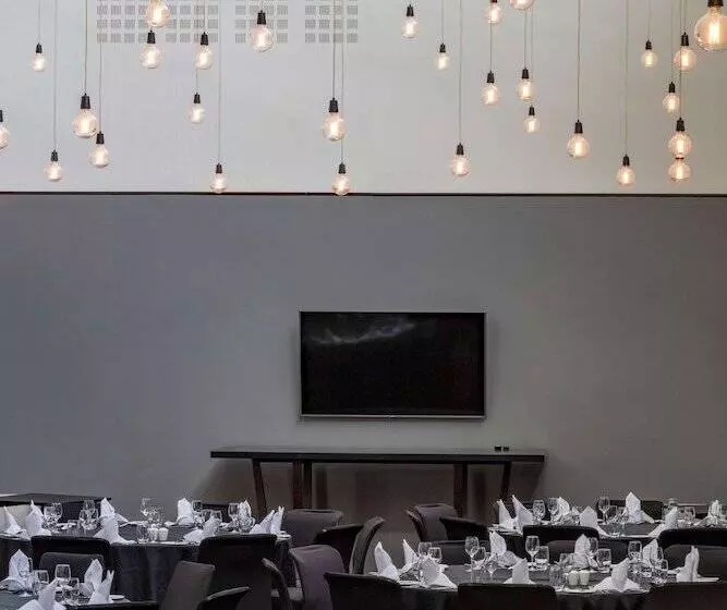 Radisson Blu Hotel London Stansted Airport