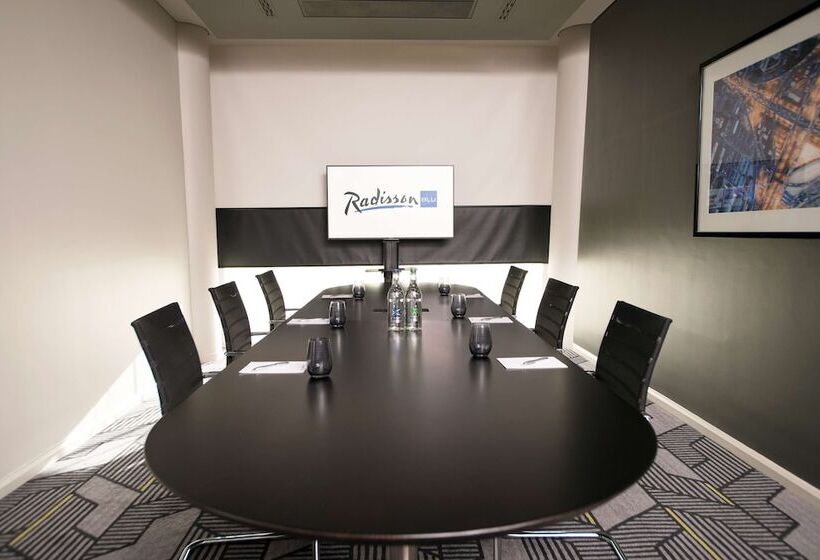 Radisson Blu Hotel London Stansted Airport