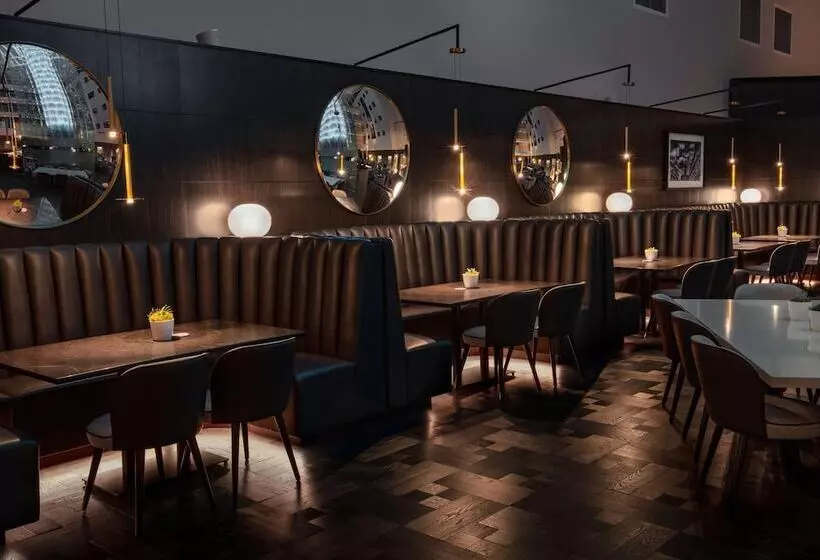 Radisson Blu Hotel London Stansted Airport