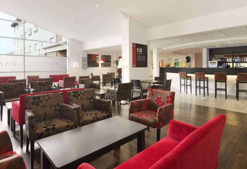 Отель Ramada Wakefield