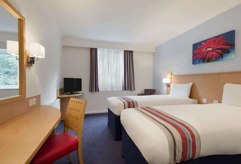 Отель Ramada Wakefield