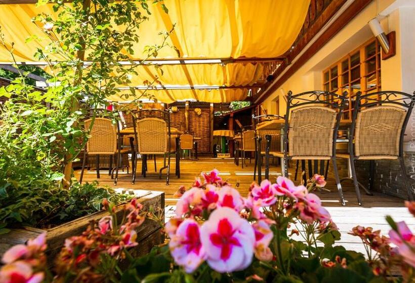 هتل Restaurant Les Lilas