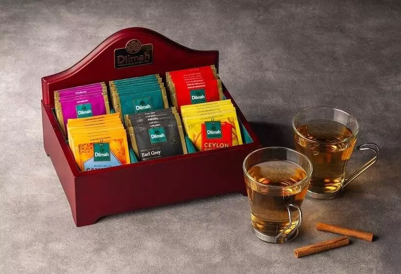 Отель Mercure Kochi Tosa Resort & Spa