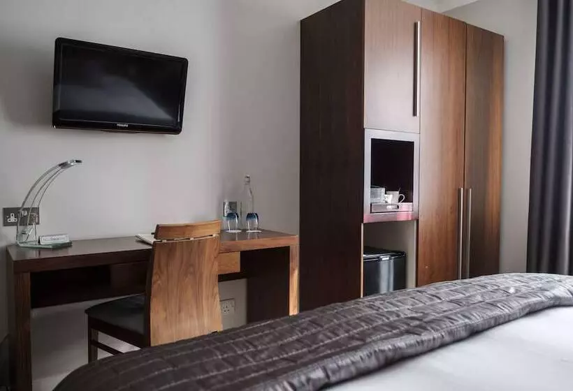 בית מלון כפרי The Fox & Goose