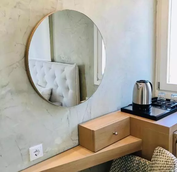 Отель Thera Mare