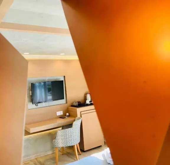 Отель Thera Mare