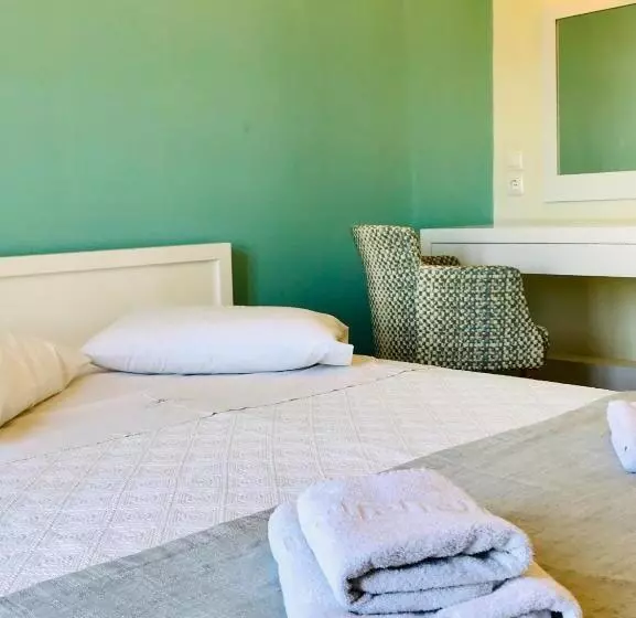 Отель Thera Mare