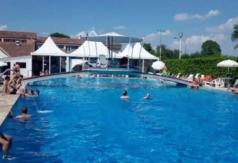 בית מלון כפרי Villa Isabela