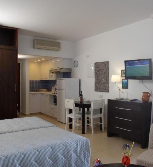 Marismare Apartments