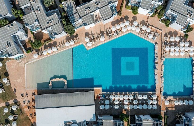 Marismare Apartments