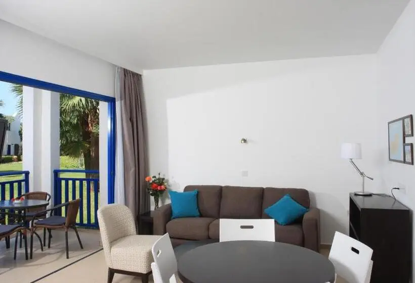 Marismare Apartments