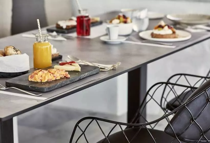 Poseidon Of Paros Hotel & Spa