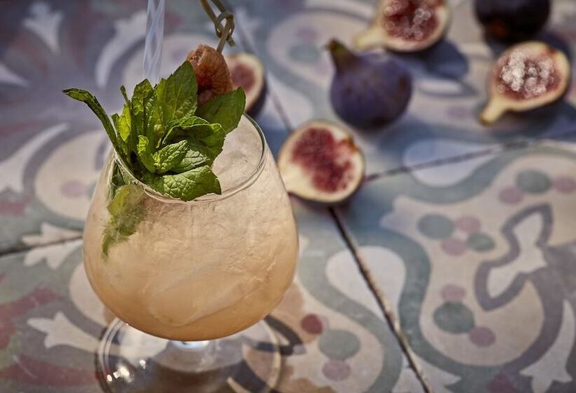 Poseidon Of Paros Hotel & Spa