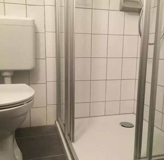 هتل B & B Gmeineck