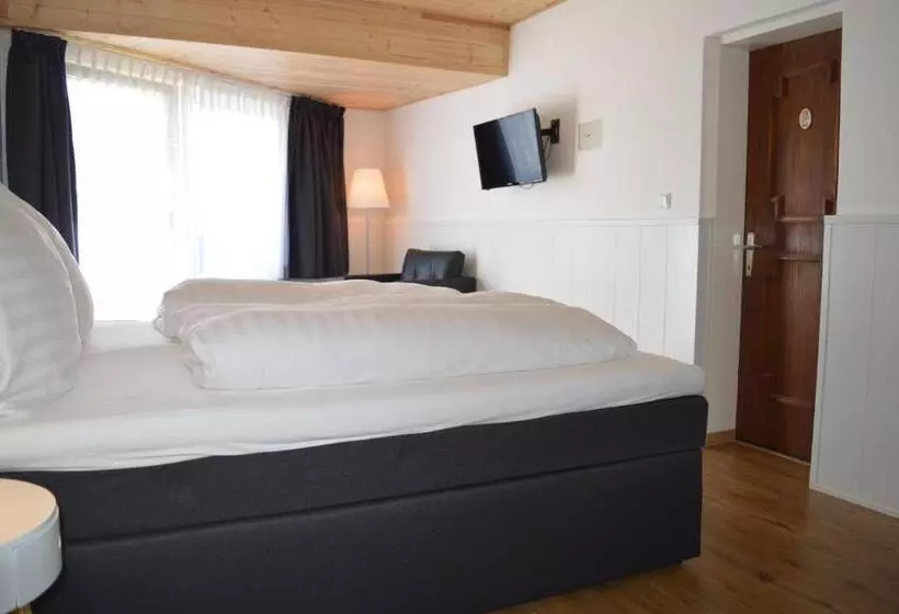 هتل B & B Gmeineck
