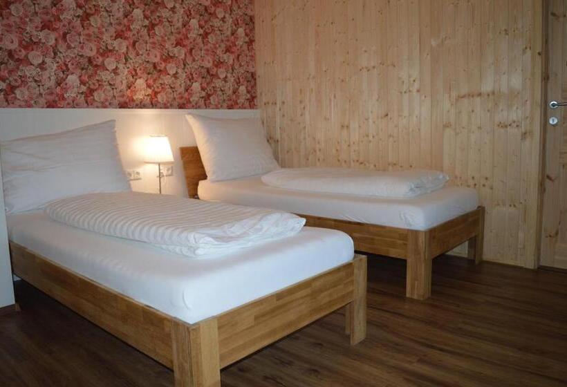 ホテル B & B Gmeineck