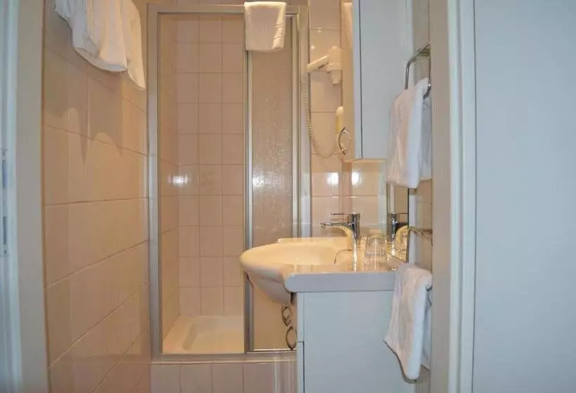 هتل B & B Gmeineck