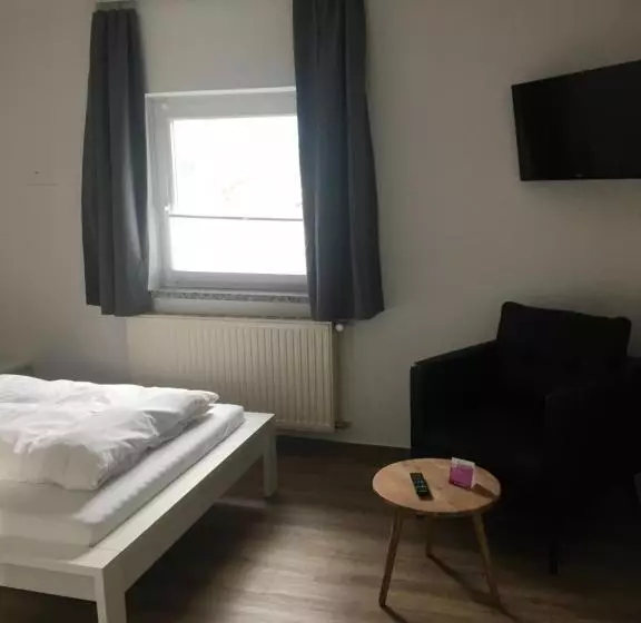 هتل B & B Gmeineck