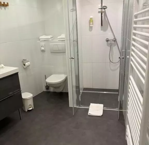 هتل B & B Gmeineck