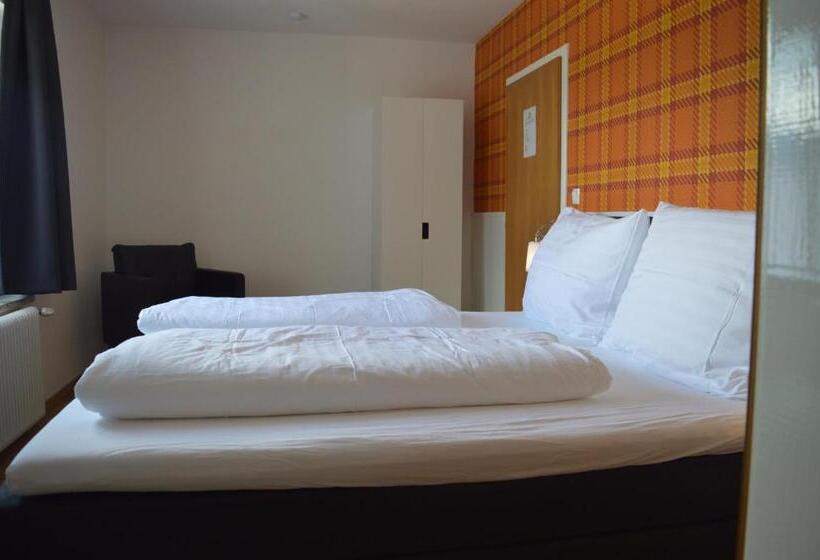 ホテル B & B Gmeineck