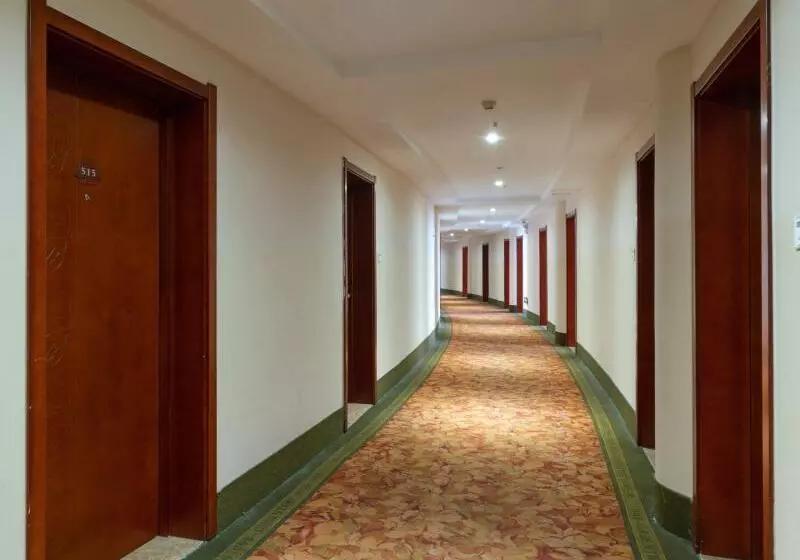 Hotelli Greentree Inn Jiangsu Suzhou Shengze Bus Station Business