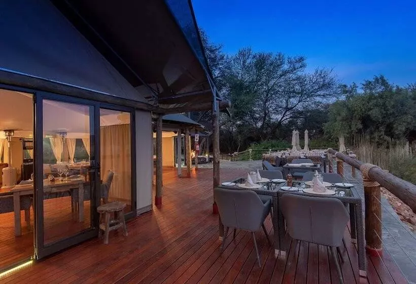 Hotelli Tau Game Lodge