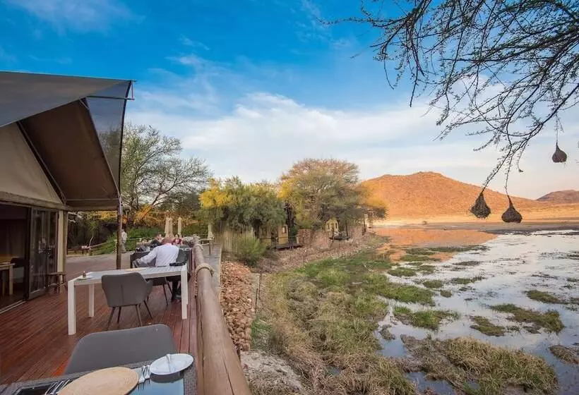 Hotelli Tau Game Lodge