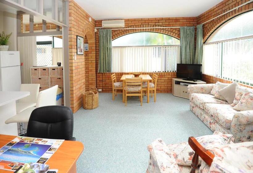 Отель The Tahitian