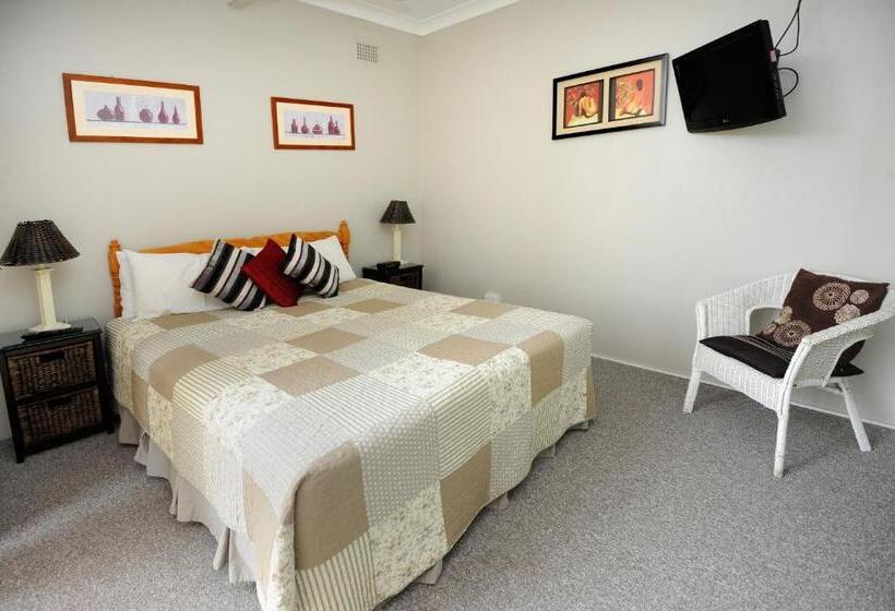 Отель The Tahitian