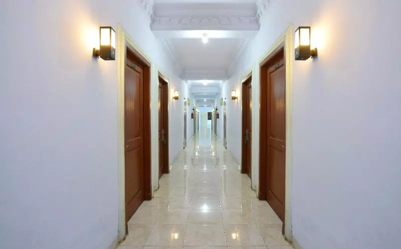 هتل Wijaya By Oyo Rooms