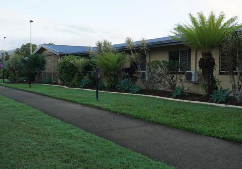 Отель Yal Cairns