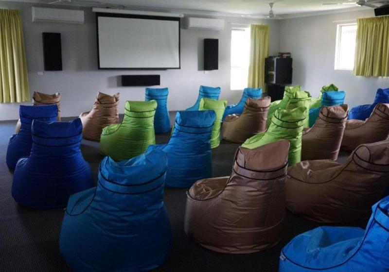 Отель Yal Cairns