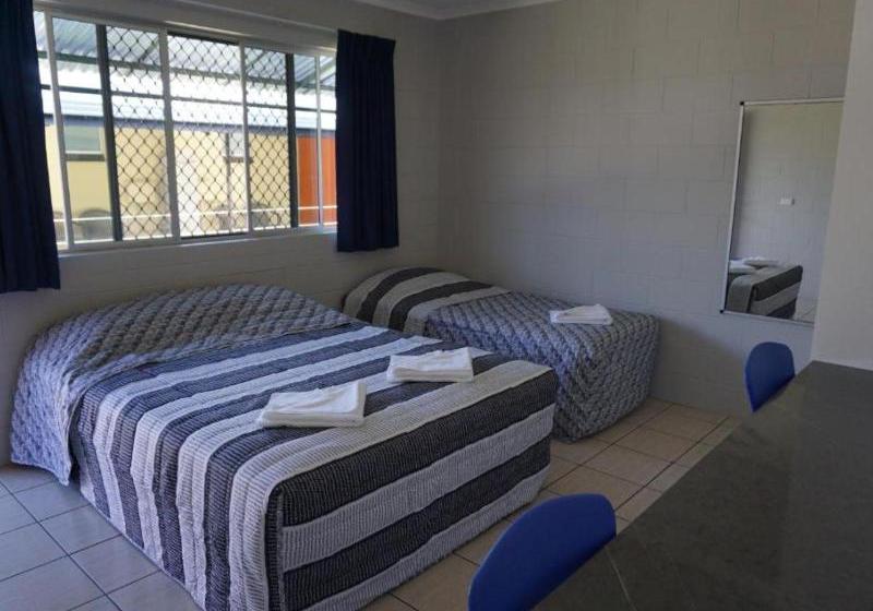 Отель Yal Cairns