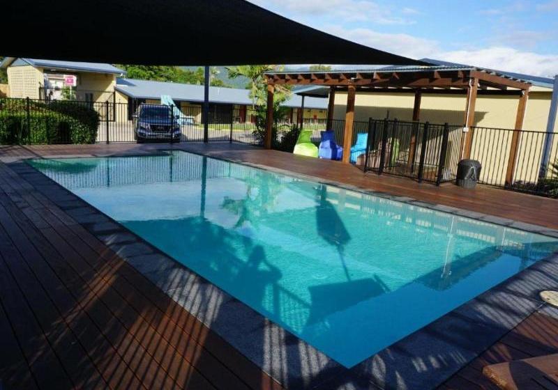 Отель Yal Cairns