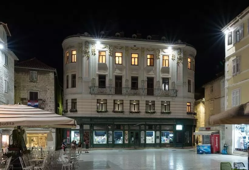 Hotel Central Square Heritage