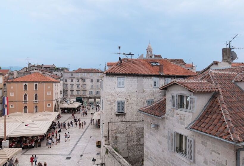 هتل Central Square Heritage