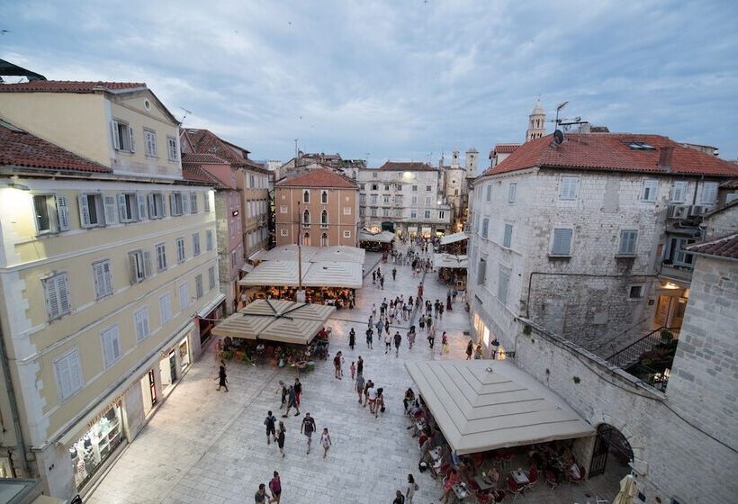 هتل Central Square Heritage