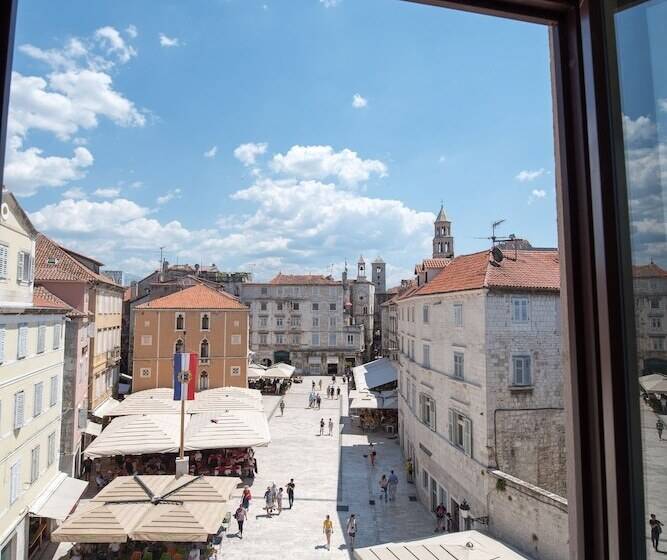 هتل Central Square Heritage