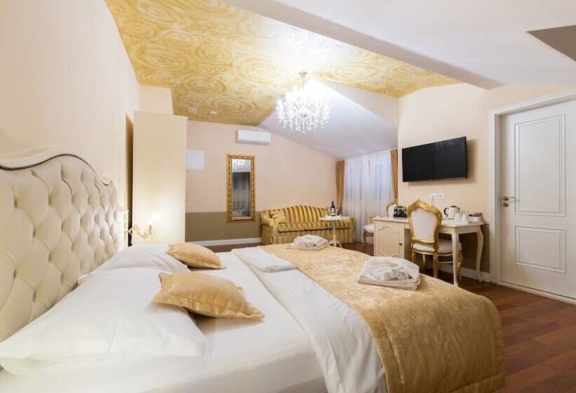 هتل Central Square Heritage