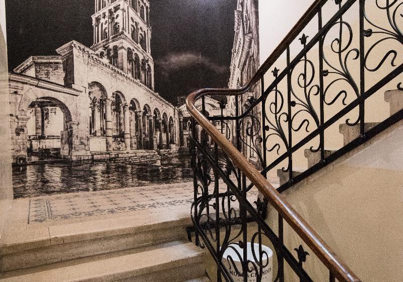 هتل Central Square Heritage