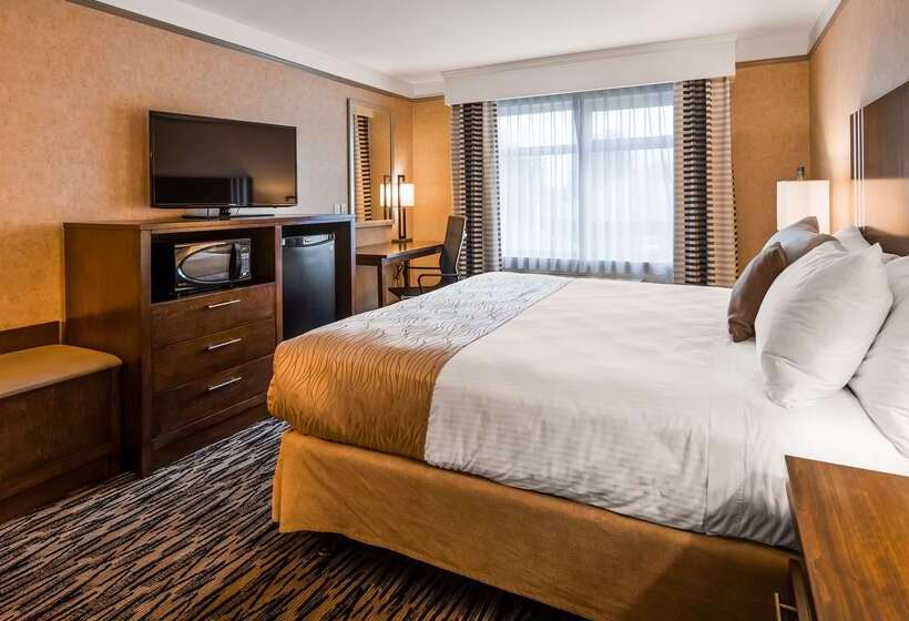 فندق Best Western Plus Pitt Meadows Inn & Suites