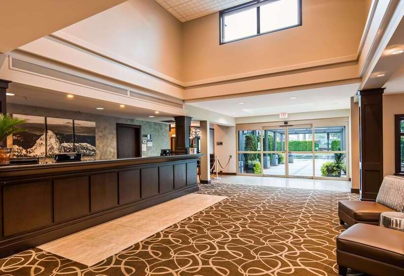 فندق Best Western Plus Pitt Meadows Inn & Suites