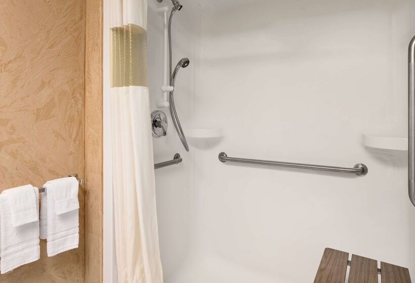 Hotel Days Inn By Wyndham Leamington