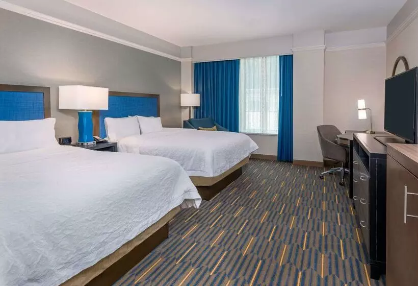 هتل Hampton Inn & Suites Buffalo Downtown