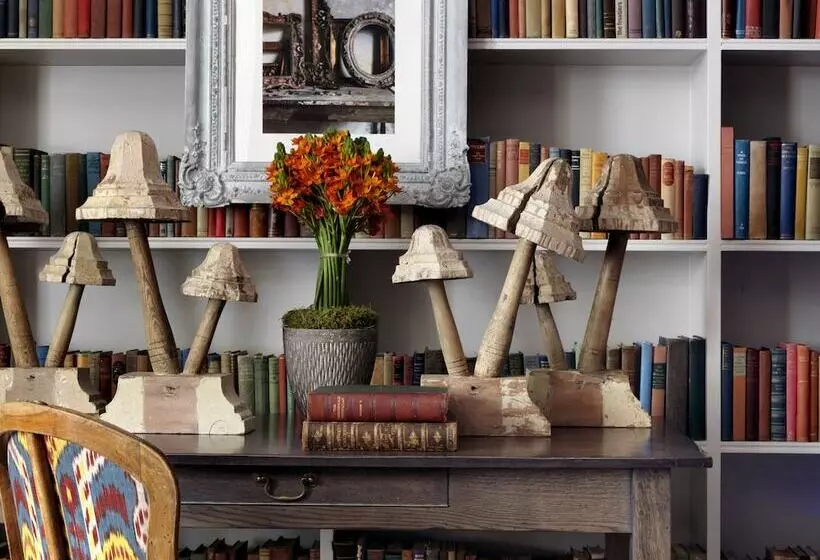 Knightsbridge Hotel, Firmdale Hotels