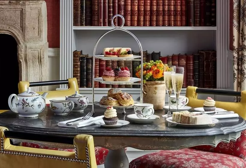 Knightsbridge Hotel, Firmdale Hotels