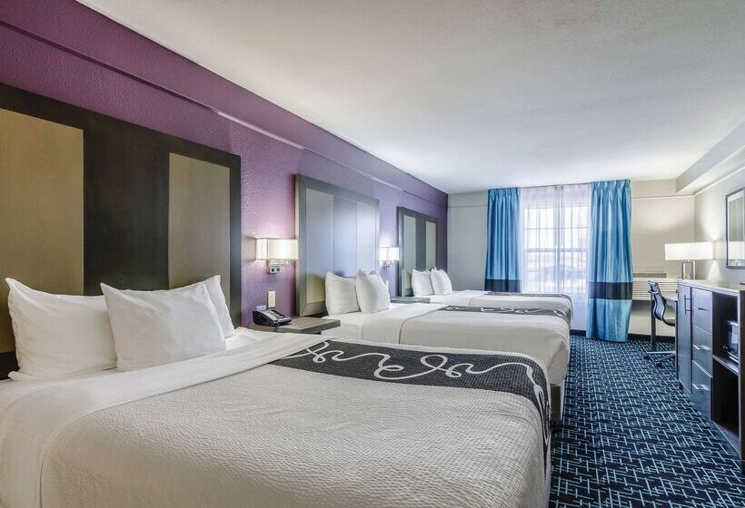 酒店 La Quinta By Wyndham Kansas City Airport